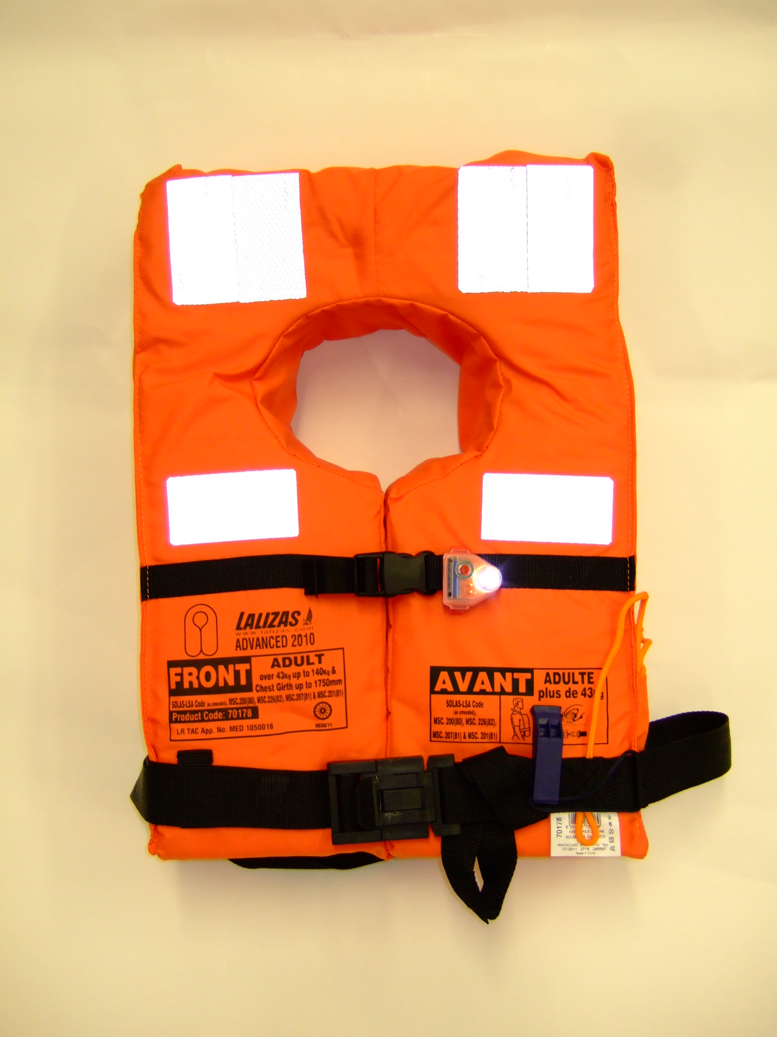 Foam Lifejacket SOLAS 2010 person between 15 kg & 43 Kg fitted with approved MCA light